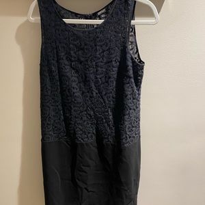 Beautiful DKNY black cocktail dress Size Small, w/ slip (top half is lace)